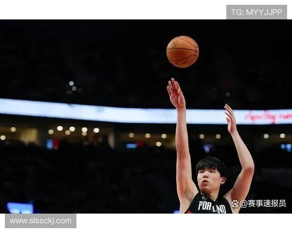 杨瀚森战快船 2 分 1 板引热议:刘维伟护徒,徐静雨呼吁给机会 杨瀚森战快船 2 分 1 板引热议:刘维伟护徒,徐静雨呼吁给机会